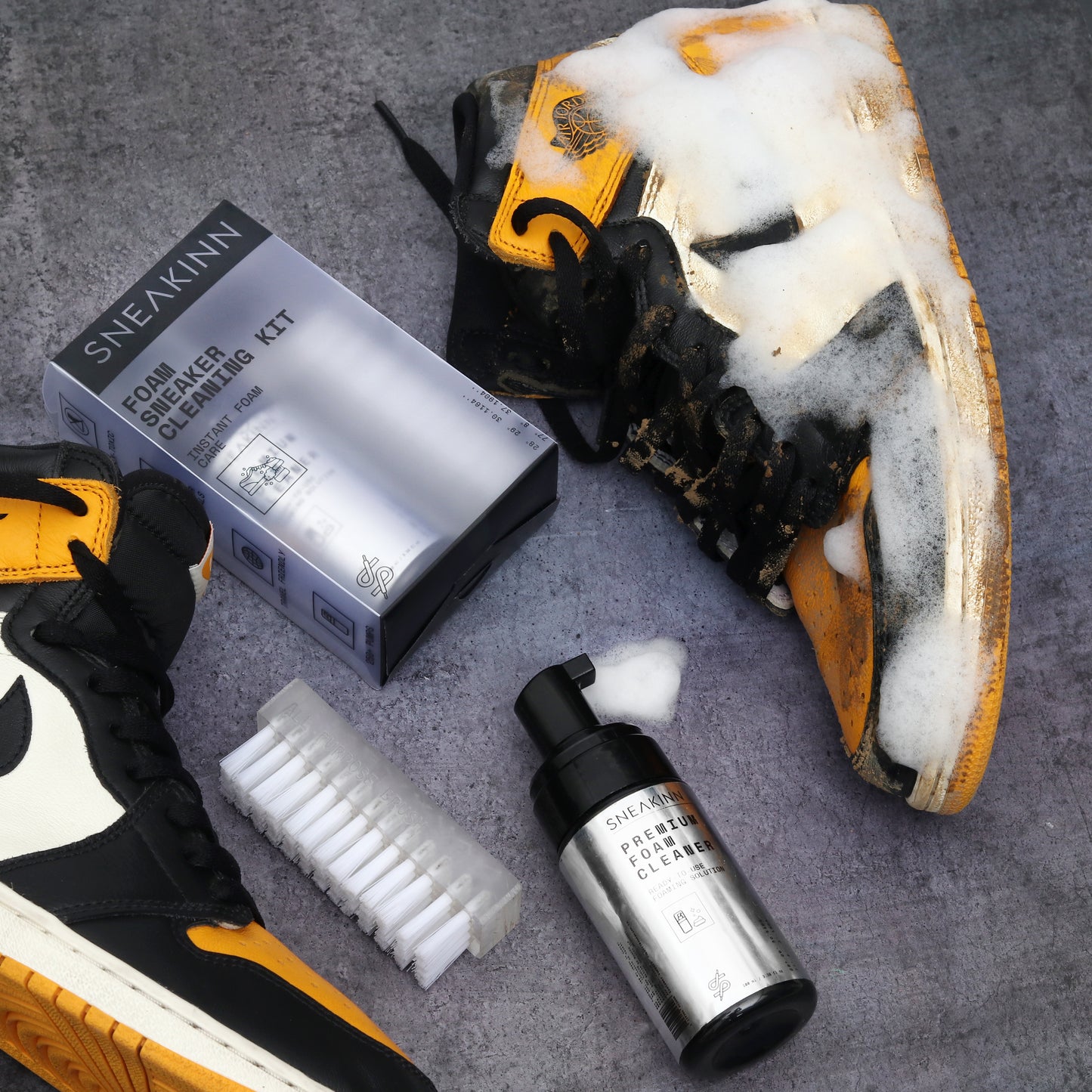FOAM SNEAKER CLEANING KIT