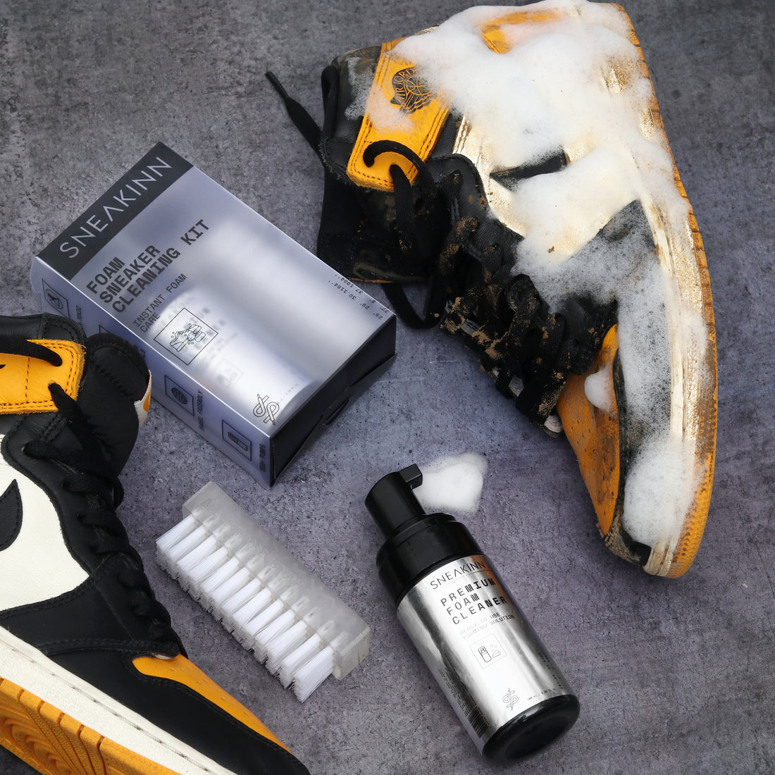 FOAM SNEAKER CLEANING KIT